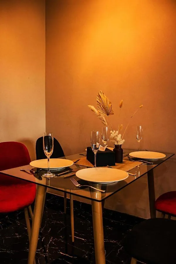 Grace Apartment Bali - A Cozy 2 Bedrooms Apartment In Sunset Road Legian  0*, Legian (Bali)